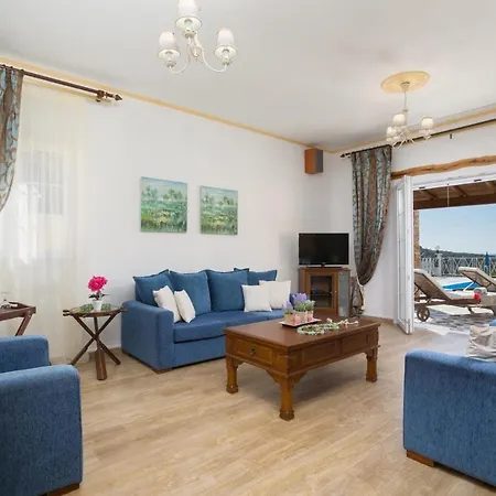 Villa Paramonas Sleeps 4 Pool Air Con Wifi
