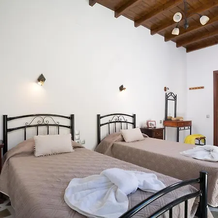 Villa Paramonas Sleeps 4 Pool Air Con Wifi *